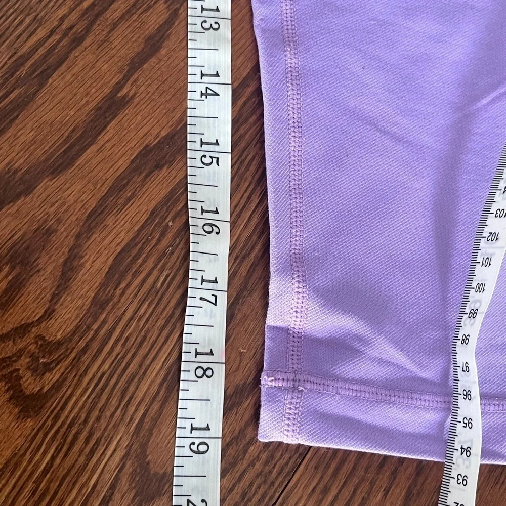 Lululemon Wunder Under Crop
Purple size 6 - Picture 6 of 8